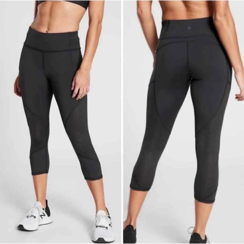 Athleta Mesh Contender Capri Leggings Pockets Size XSP Black EUC